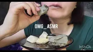 Черная и желтея Уральская глина хруст