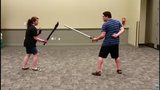 Scimitar vs Rapier - Enclosed Fight