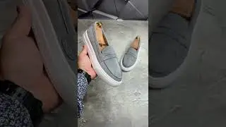 Чоловічі замшеві лофери