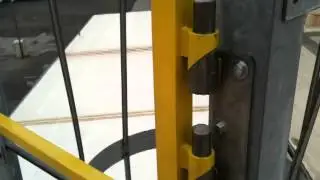 Self Closing Safety Gate using Gravity