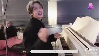 ♡ HYUNGWON ♡TOCANDO EL PIANO🥺