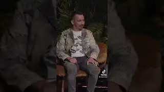 неловкое напрежение