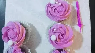 Making Italian buttercream using hand mixer