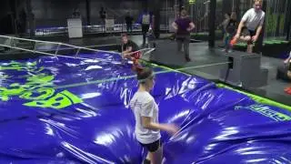 Action City Trampoline Park - Slackline