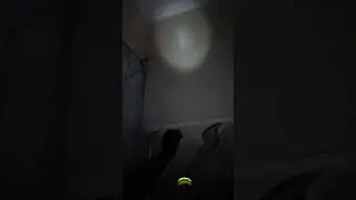 anak bermain cahaya