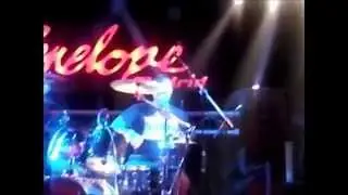 Solo de batería J - Benito Kamelas - Gira Réquiem - Madrid - Penélope