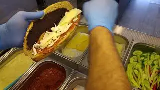Mega sandwich - Ekmek arası - Lezzetli - Muammara - Sos