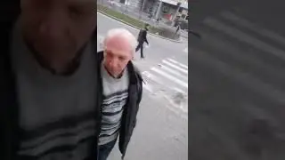 В сети распространяют видео где АТОшник встретил Порошенко на улице