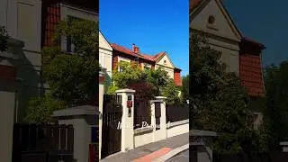 Частные дома в Праге - жили бы тут? #shorts