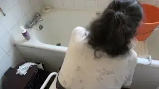 Jerry and Munna:  Lulu and Jem's Very First Bath Movie (4 of 16)