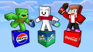 JJ vs Mikey vs Carrie: DRINK ONE BLOCK BATTLE in Minecraft - Maizen