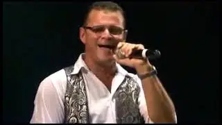 Caras e Coroas - 25. Eu quero amar você