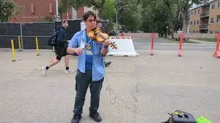 Riez Violinist Performing At Fringe Festival