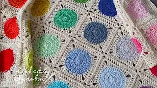 How to Crochet a Polka Dot Square! ❤️