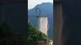 Glass viewing platform in Hubei  