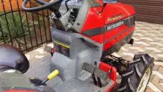 Video review of the Japanese tractor Mitsubishi MT 200.
