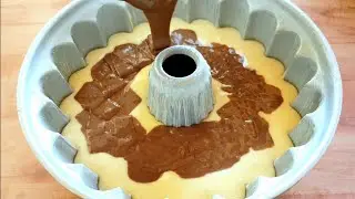 Recipe for an easy and fluffy two-tone cake. Quick and easy for breakfast or dessert!