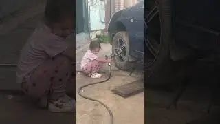 А как ваши дети проводят время с папой 😂 #дети #приколы