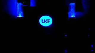 DJ Fresh - Louder water dancing speakers