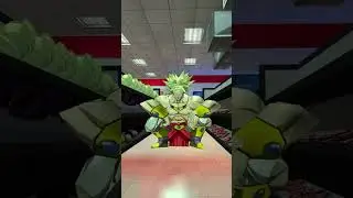 ピッコロ、久々にセブンへ (Piccolo went to the convenience store for the first time in a while)