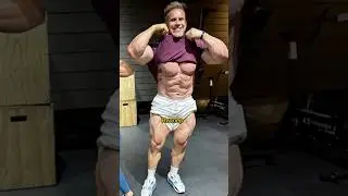 At 50, this is the shape of Jay Cutler 