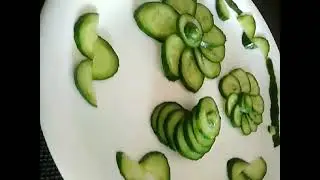 how to decorate salad plate #saladplate #decorativeideas #villagerecipes #kitchenhacks