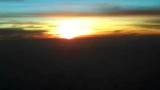 Sunrise enroute LAX-RAR over the pacific