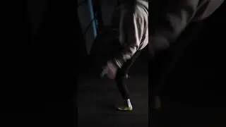 танцы с акулой в лифчик!!!е под BTS!!!!!!