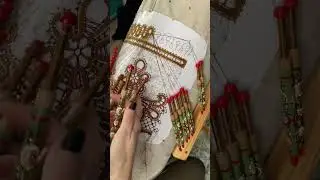 Звон коклюшек #вологодскоекружево #кружево #рукоделие #bobbinlace #кружевоплетение