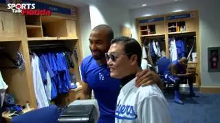 PSY meets Hyun-Jin Ryu: Los Angeles Dodgers