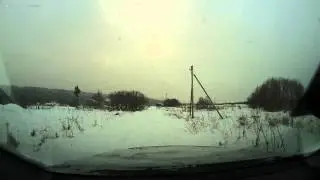 Каптива по занесённой снегом грунтовке Ухты