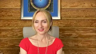 What's written on the Family Tree? - Family Readings with Tanit