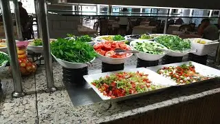 ЧЕМ КОРМЯТ В КАФЕ НА ПЛЯЖЕ.ОТЕЛЬ 