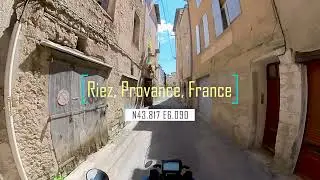Riez sight seeing on a CRF1000 Africa Twin