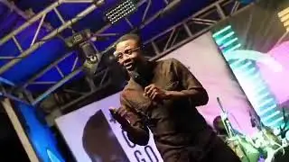 ali kiba akicheza nyimbo ya my one and only☺