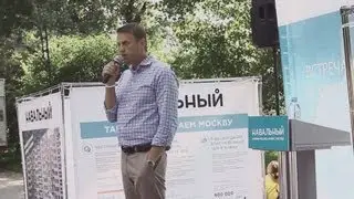 Полчаса с кандидатом: 4 встречи Навального с избирателями