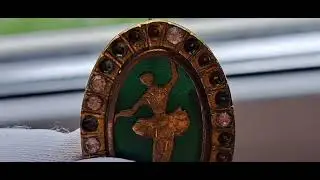 Камея в зеленом. Советская артельная брошь МКЮ7. Редкая брошь в коллекции.