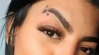 COLOQUEI UM PIERCING NA SOBRANCELHA SOZINHA😱😰