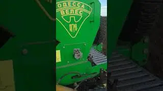 Трактор John Deere 6135B, сеялка Велес Агро Ника-4м. Посев сои.