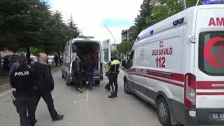 Uşak’ta yaya geçidinde aracın çarptığı anne ile oğlu ağır yaralandı