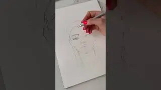 Have you seen the most symmetrical face?🤨 