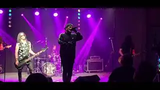 Saliva's After Me Live. Josey Scott and Band Live in Concert.