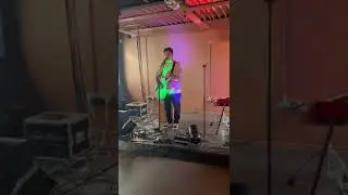 Just Gus performs at Headliner Open Mic #singersongwriter #livemusic #openmic  #headlinermagazine