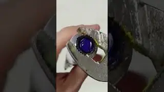 Whoops...the paint tube cap split in half! 😮