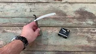 Sedef Shavette - Adding and removing a blade