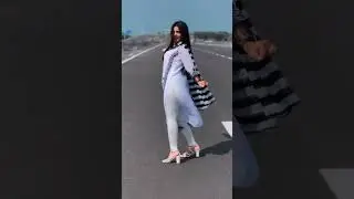 dance on road beautiful girl😍