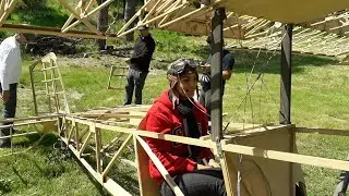 HACEN Y VUELAN SUS PROPIOS AVIONES!