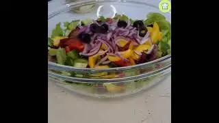 Cалат «Греческий» с фирменным соусом