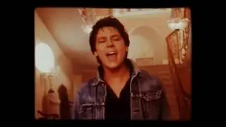 Shakin Stevens - You Drive Me Crazy.