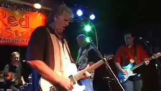 Larry Raspberry sings GLORIA